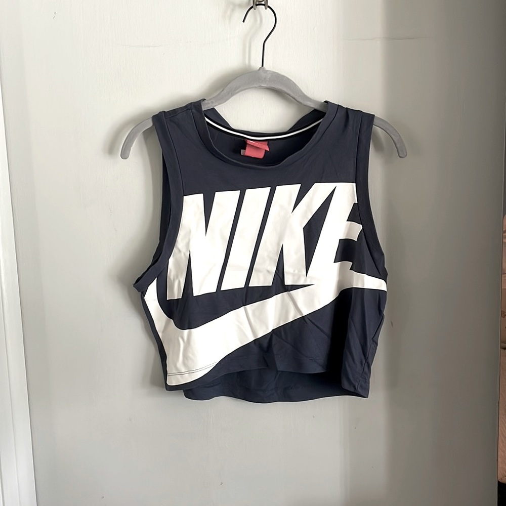 Nike Crop Top